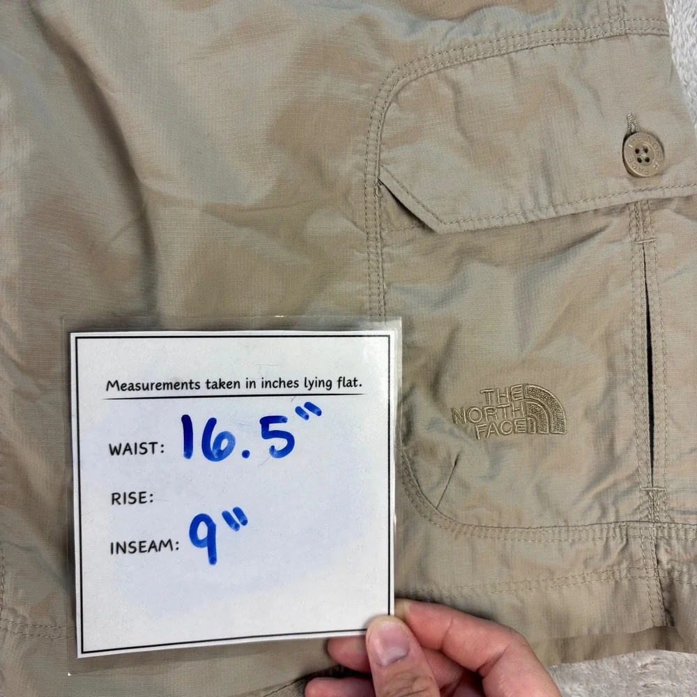 The North Face Men's Cargo Hiking Shorts Tan Nylon Trail Outdoor Pockets Size M‎